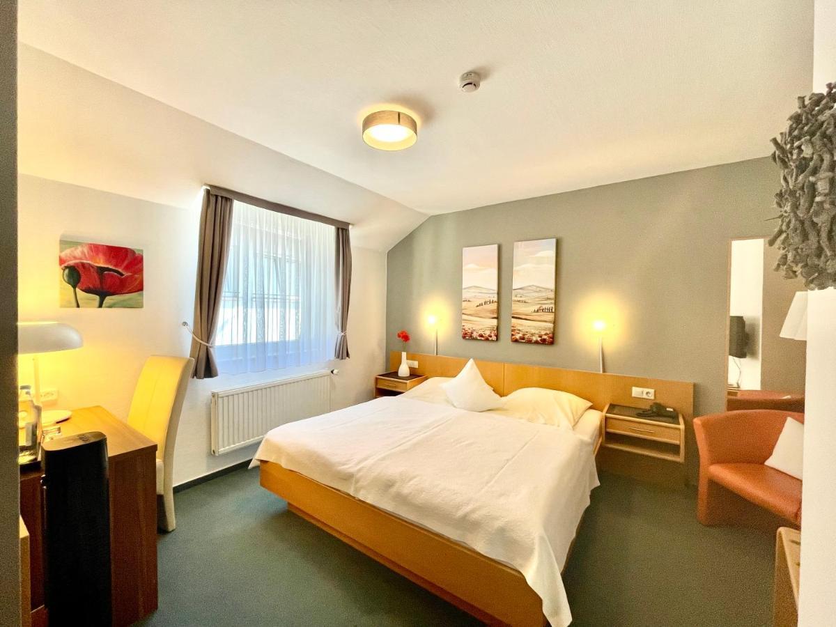 Hotel Saarburger Hof Kültér fotó