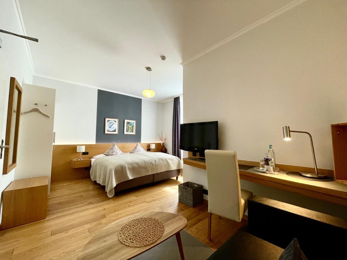 Hotel Saarburger Hof Kültér fotó